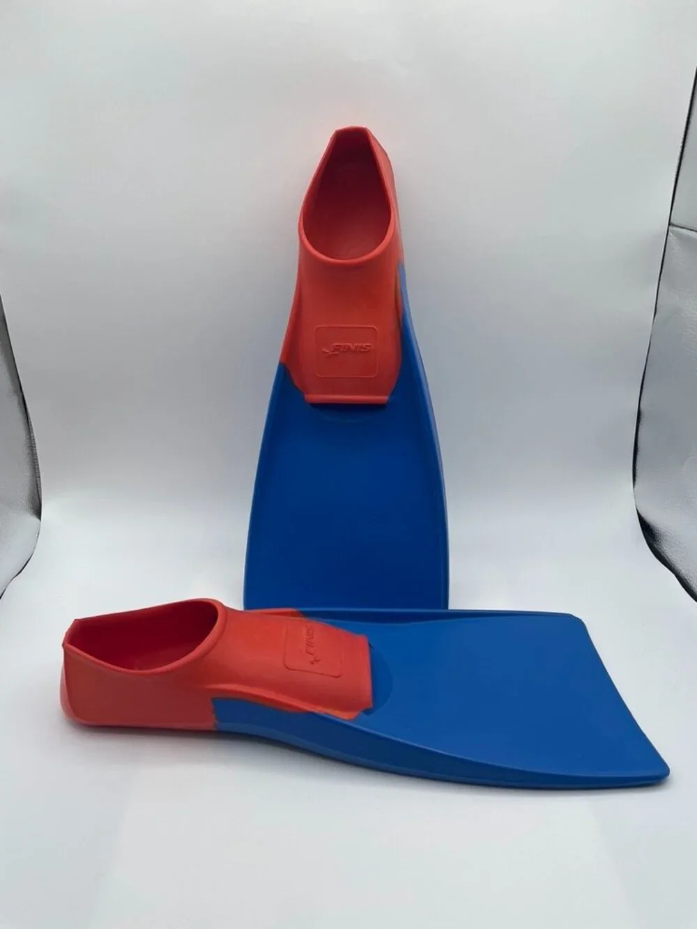 Finis Long Floating Red Blue Swim Fins Swimming Snorkeling Sz US 5 - 7